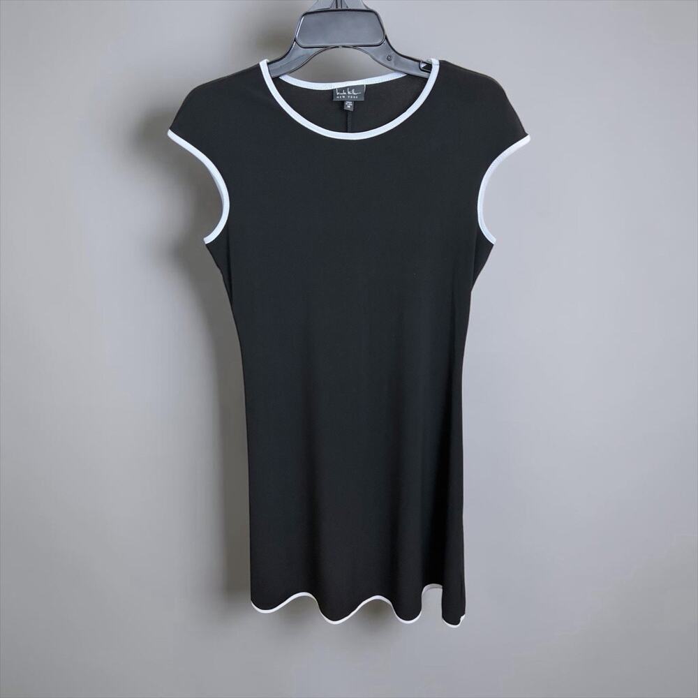 Nicole Miller Black Cap Sleeve Mini Dress White Trim Scallop Wavy Hem Size M